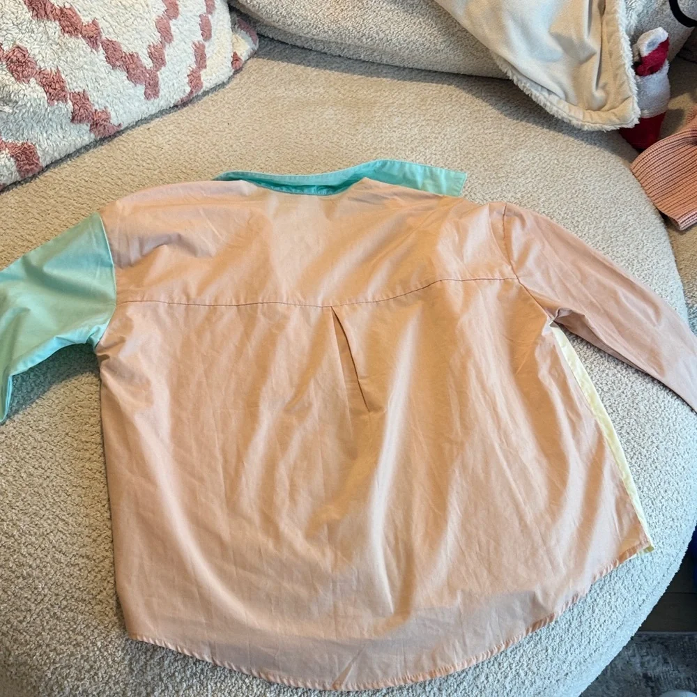 Birdies Mint and Peach Colorblock Button-Up Shirt - Picture 4 of 4